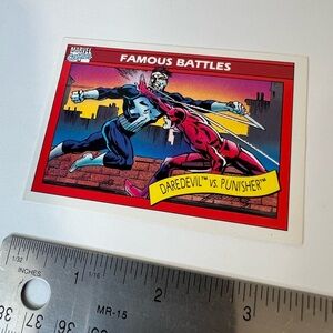 1990 Impel Marvel Universe #110 Daredevil vs. Punisher